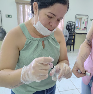 Foto 14: Curso de Design de Sobrancelha 