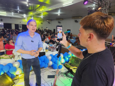 Foto 90: Funcionários Municipais de Quatá são homenageados com festa