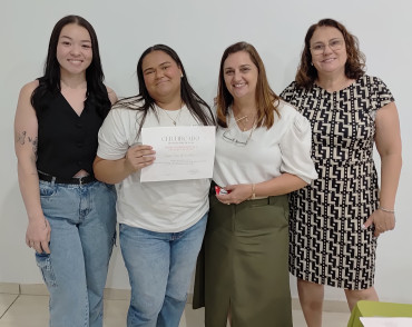 Foto 65: Entrega de certificados marca encerramento de cursos profissionalizantes em Quatá
