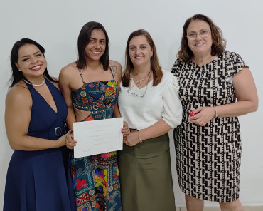 Foto 61: Entrega de certificados marca encerramento de cursos profissionalizantes em Quatá