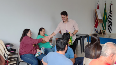 Foto 19: Entrega de Ovos de Páscoa 2025