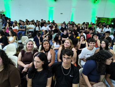 Foto 46: Moda e consciência ambiental é destaque em desfile da Etec