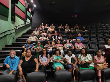 Foto 39: Diversão e Cultura: Grupos do CRAS de Quatá vão ao Cinema