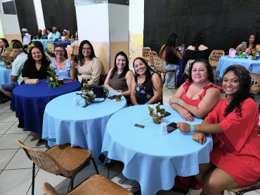 Foto 17: Funcionários Municipais de Quatá são homenageados com festa