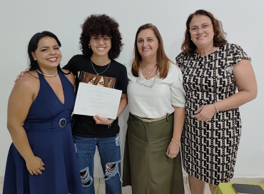 Foto 62: Entrega de certificados marca encerramento de cursos profissionalizantes em Quatá