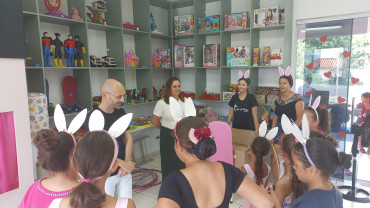 Foto 9: Entrega de Ovos de Páscoa 2025