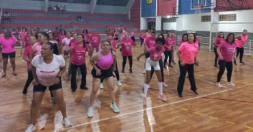 Foto 67: Aulão de Zumba e Ritmos: em especial ao Outubro Rosa!