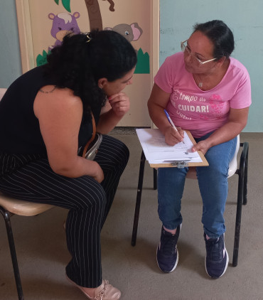 Foto 39: Funcionários de Escolas e Creches recebem ações de prevenção do Outubro Rosa