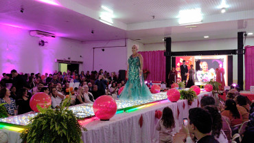 Foto 122: Candidata de Quatá vence Concurso Miss Terceira Idade Regional 2025