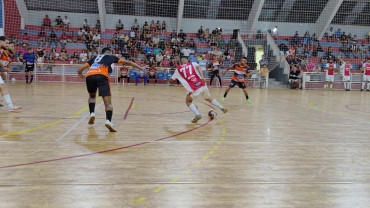 Foto 45: Villa F.C vence nos pênaltis a final do Campeonato de Férias e conquista o título de campeã da competição