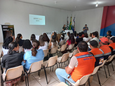 Foto 4: Alunos de Quatá são premiados no 3º Concurso Cultural 