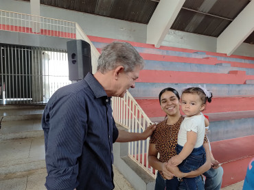 Foto 184: Especial de Natal: entrega de brinquedos