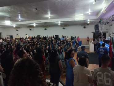 Foto 103: Alunos dos 5º anos de Escolas Municipais recebem certificado do Proerd