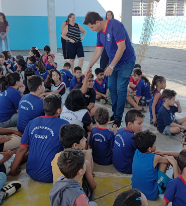 Foto 23: Novos uniformes são entregues para os alunos da Rede Municipal de Quatá