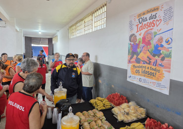 Foto 36: Quatá celebra o Dia do Idoso com partida de voleibol adaptado