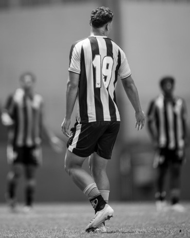 Foto 16: Ex-atleta quataense treina pelo sub-20 com elenco profissional