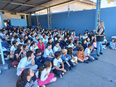 Foto 64: Ação educativa em combate e Dengue e o Escorpião
