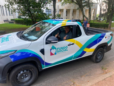 Foto 9: Quatá é contemplada com veículo 0km para o Fundo Social - Programa Equipagem, em evento no Palácio dos Bandeirantes
