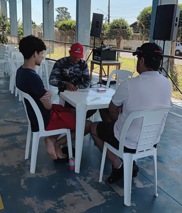 Foto 1: Torneio de Truco dá continuidade à Festa do Trabalhador