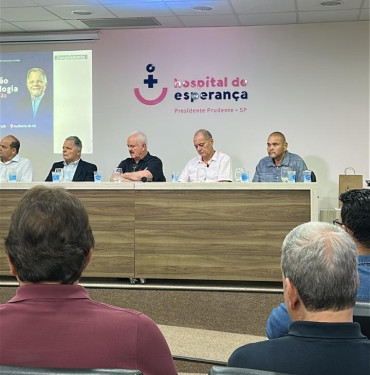 Foto 1: Prefeito Marcio e Vice Elton cumprem agenda no Hospital de Esperança em Presidente Prudente