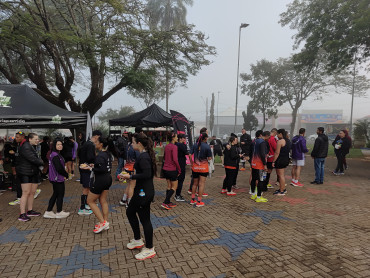Foto 81: Mesmo com mal tempo, corrida de pedestre TVCOM RUNNING reúne mais de 300 participantes 