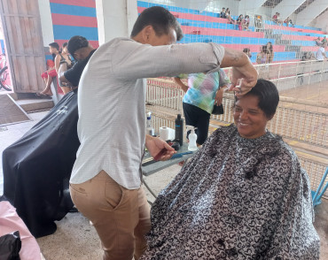 Foto 85: Festa do Trabalhador conta com diversas ações e reúne centenas de pessoas