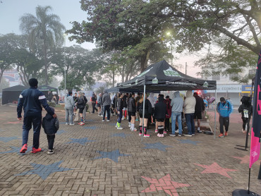 Foto 11: Mesmo com mal tempo, corrida de pedestre TVCOM RUNNING reúne mais de 300 participantes 