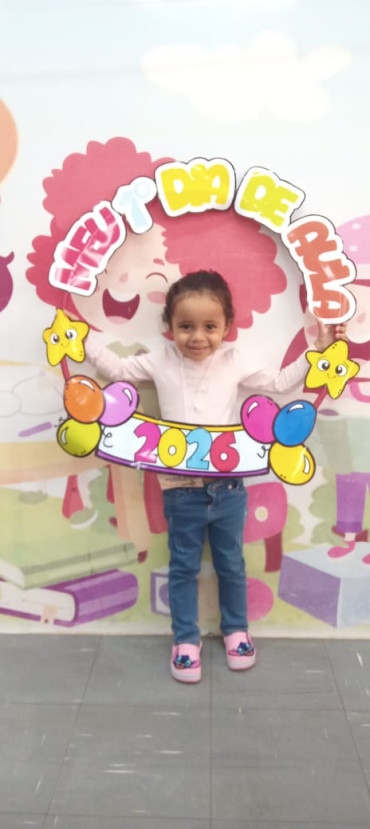 Foto 18: Alunos de Quatá recebem material escolar e são recepcionados com acolhimento e carinho no primeiro dia de aula