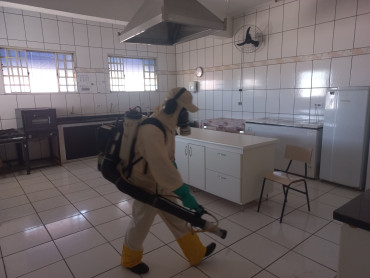 Foto 29: Preparativos para volta às aulas 