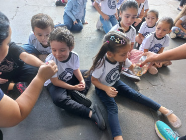 Foto 39: Ação educativa em combate e Dengue e o Escorpião