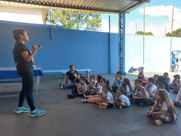 Foto 34: Ação educativa em combate e Dengue e o Escorpião