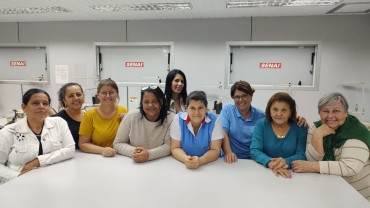 Foto 55: Quatá recebe Unidade Móvel de Confecção Industrial do SENAI