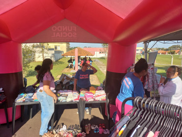 Foto 30: Festa do Trabalhador conta com diversas ações e reúne centenas de pessoas