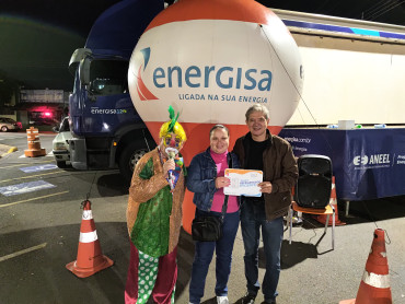 Foto 59: Projeto Nossa Energia promove ações em Quatá com troca de lâmpadas, ventiladores e sorteio de geladeiras