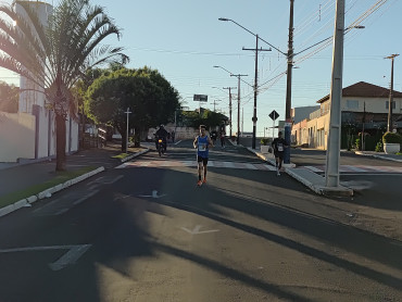 Foto 29: Treinão In9ve reúne participantes em atividade esportiva em Quatá
