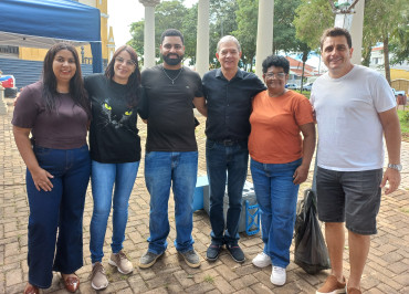 Foto 23: Vacinação antirrábica, testes de leishmaniose e adoção de animais são realizados em Quatá