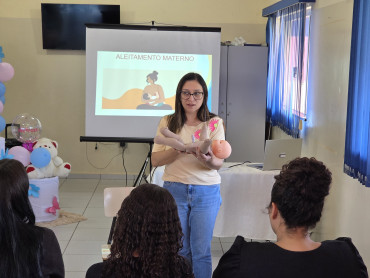Foto 16: CRAS realiza terceira reunião do grupo de gestantes com entrega de kits maternidade