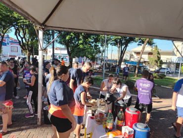 Foto 54: Treinão In9ve reúne participantes em atividade esportiva em Quatá