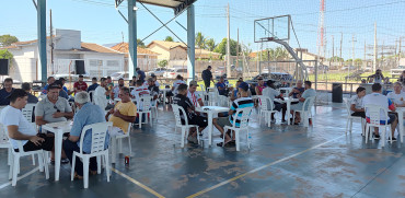 Torneio de Truco dá continuidade à Festa do Trabalhador