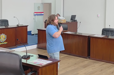 Foto 4: Profissionais Municipais participam de palestra em prol do Fevereiro Roxo e Laranja