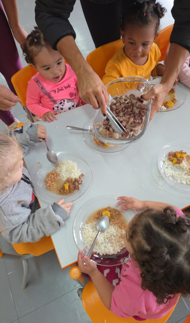 Foto 15: Semana da Criança tem cardápio especial e churrasco nas Escolas e Creches municipais de Quatá