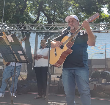Foto 39: Prefeitura de Quatá promove fim de semana cultural com 'Sextou Sertanejo' e 'Domingo na Roça' na Praça da Fonte