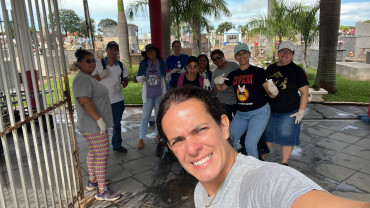 Foto 18: A luta contra a Dengue continua! Fique atento. Não deixe água parada.