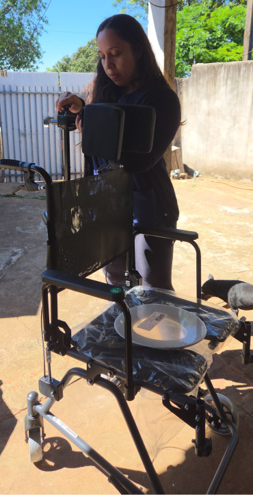 Foto 6: Quatá recebe novas cadeiras de rodas e de banho para pacientes atendidos pelo SUS