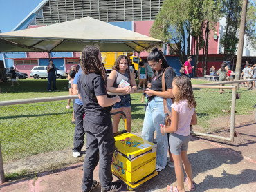 Foto 76: Festa do Trabalhador conta com diversas ações e reúne centenas de pessoas