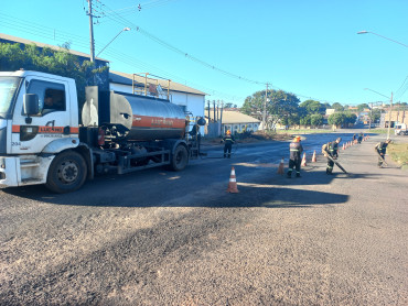 Foto 31: Prefeitura de Quatá inicia recape na cidade