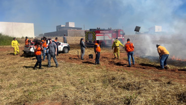 Foto 10: Defesa Civil alerta para aumento do risco de incêndios no Estado de São Paulo
