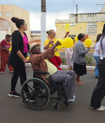 Foto 7: Setembro Amarelo: Secretaria de Saúde, por meio do CAPS I de Quatá, promove ação pela valorização da vida