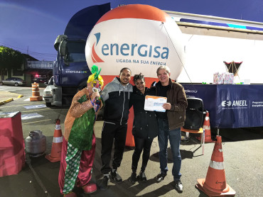 Foto 38: Projeto Nossa Energia promove ações em Quatá com troca de lâmpadas, ventiladores e sorteio de geladeiras