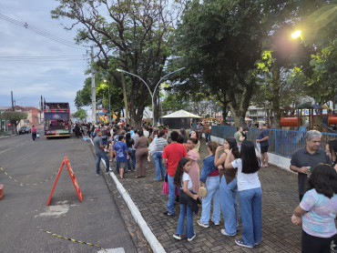 Foto 17: Tardezinha do Samba reúne música, lazer e diversão para toda a família em Quatá